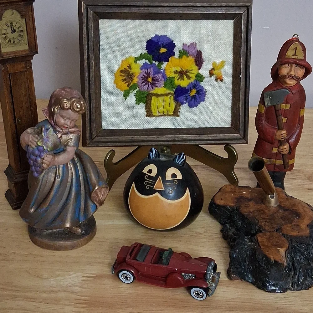 Vintage Lot Decor Items - Picture 1 of 8